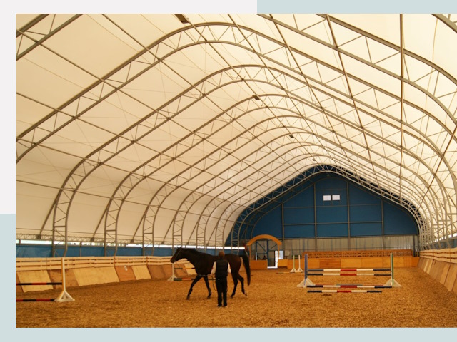 Строительство конных манежей в Щекино